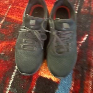 Black 10 1/2 Levis sneaker